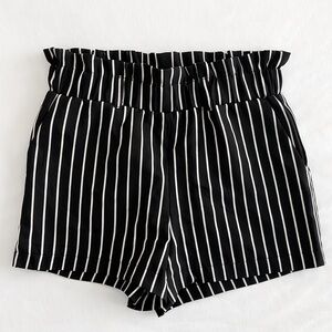 Urban Kids Black & White Striped High Waist Shorts Size 10/12